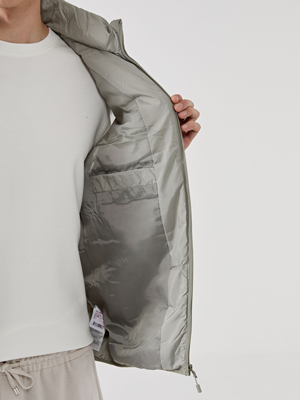 Жилет Дутый Мужской Стандартного Кроя С Воротником-Трубой-3