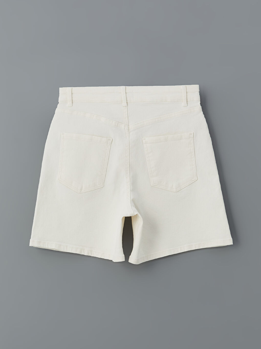 LCWAIKIKI Classic Slim Fit Women's Denim Shorts -S5J658Z8-Q6K