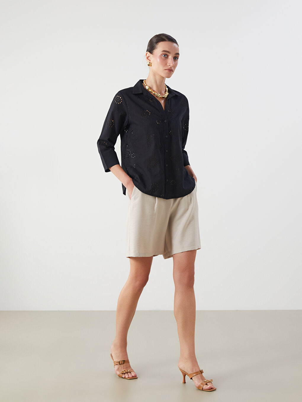 LCWAIKIKI Classic Woman BEIGE Shorts -S5J662Z8-ZRW