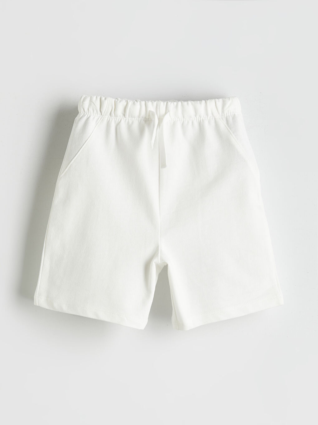 Ekru Beli Lastikli Erkek Çocuk Şort