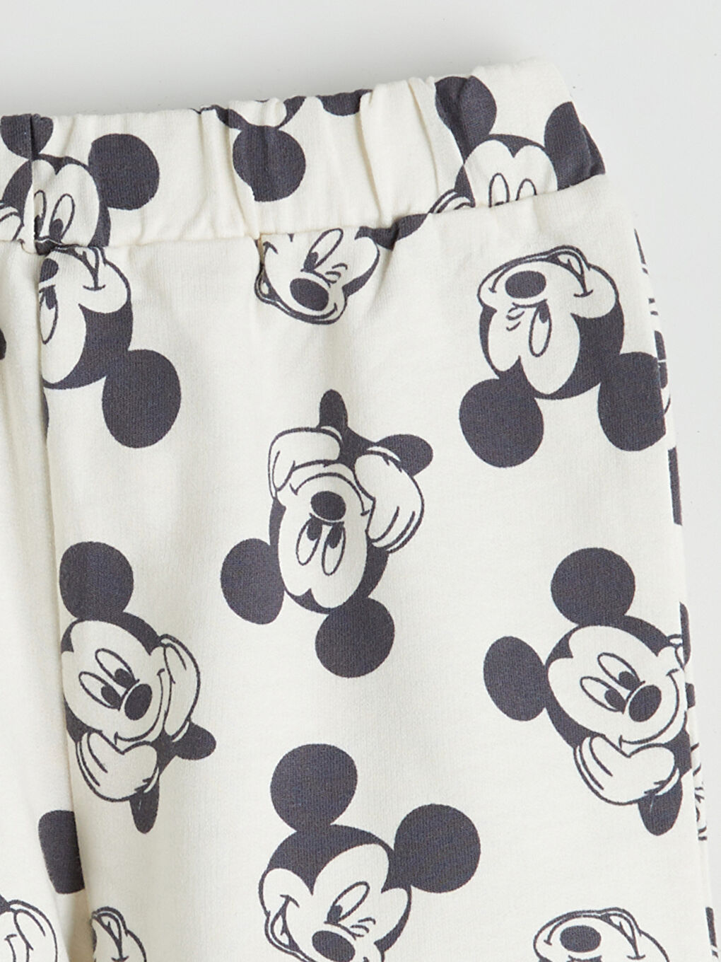 Ekru Mickey Mouse Baskılı Erkek Bebek Şort-1