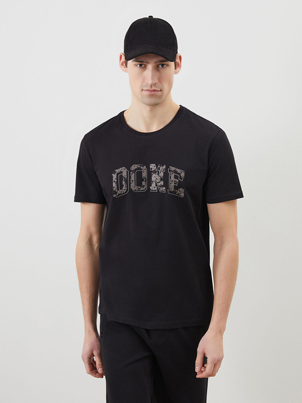 Siyah Bisiklet Yaka Baskılı Penye Erkek Tişört