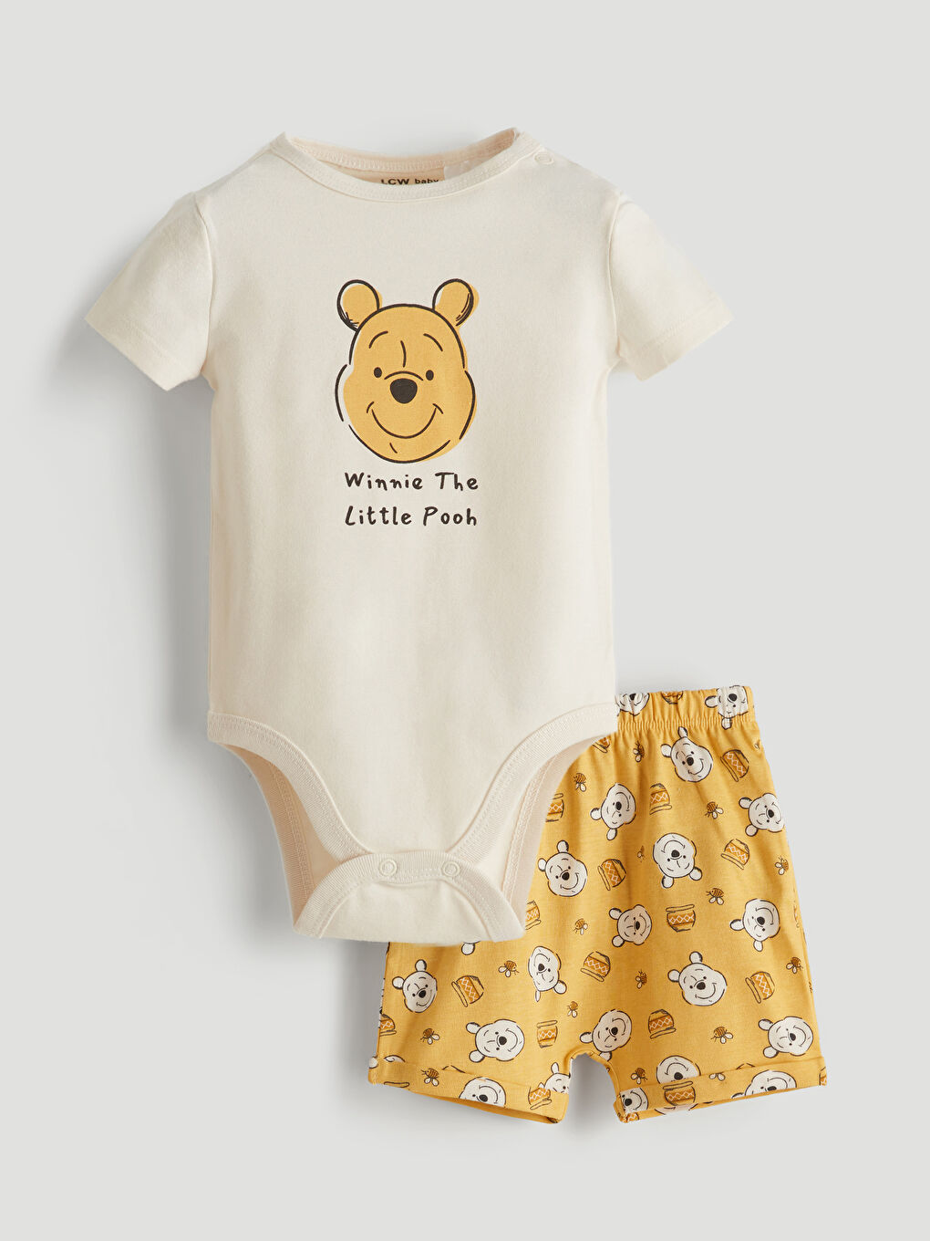 LCW baby Winnie the Pooh Štampani Dečji Bodiji na Dugmad i Šorts 2 Komada -S5J923Z1-FDL