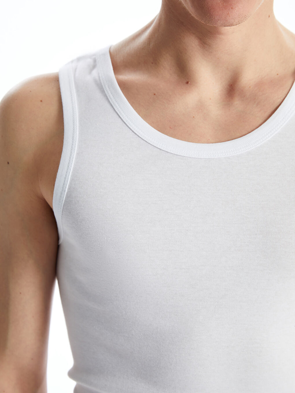 LC WAIKIKI U Neck Jersey Men's Vest 2 Pack -W50547Z8-VC4