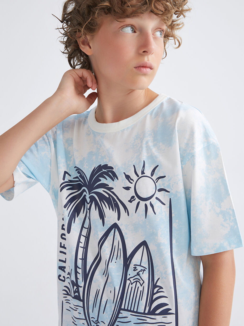 LCW Kids Crew Neck Boys' T-Shirt and Shorts -S5JA28Z4-LQQ
