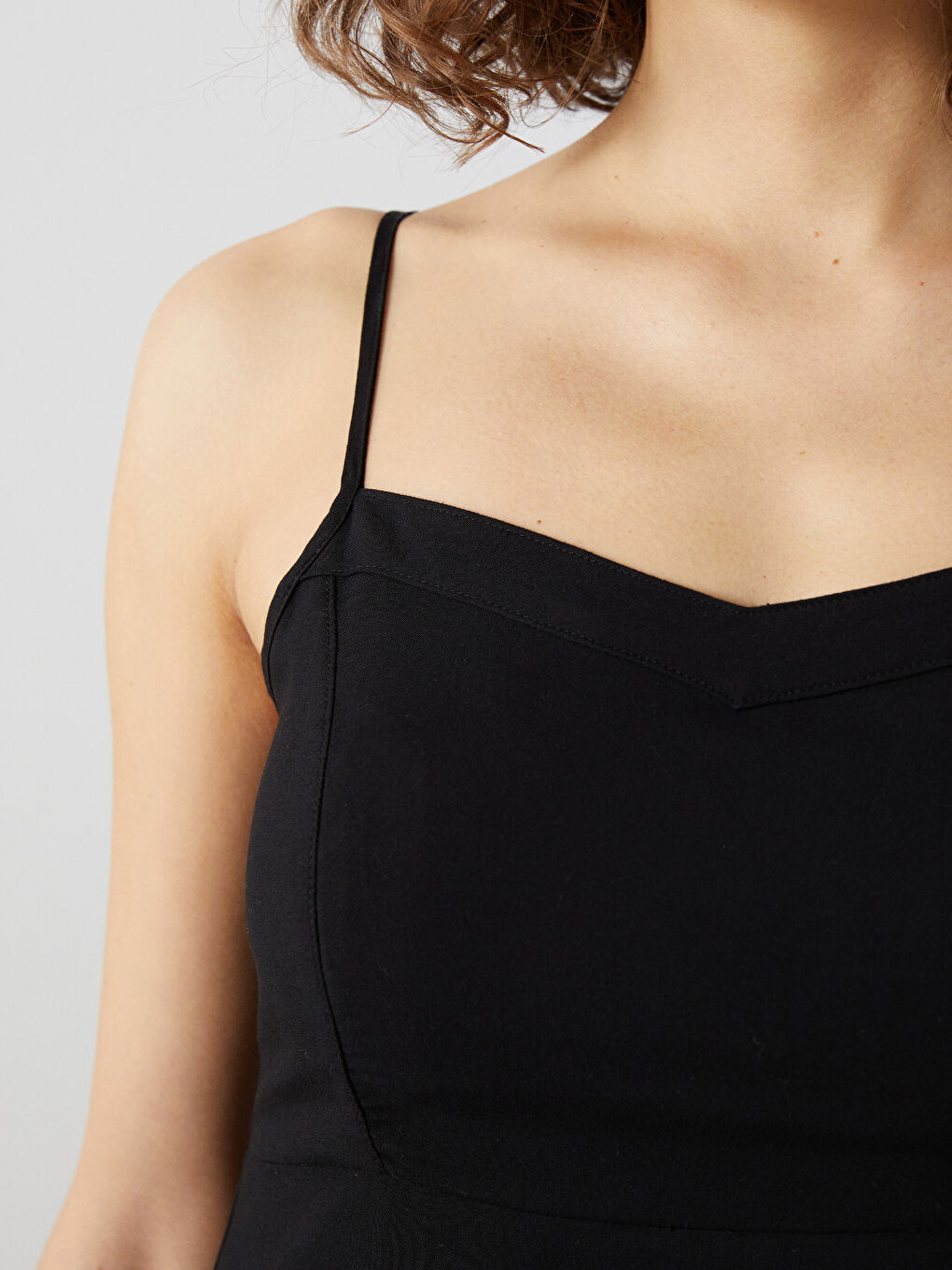 Жінка ЧОРНИЙ Сукня-2