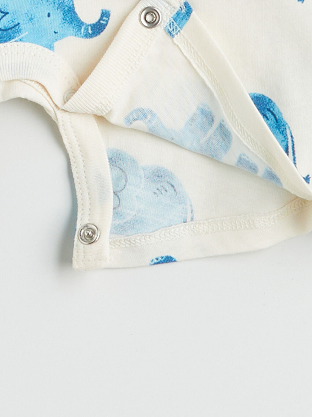 Ekru Bisiklet Yaka Baskılı Erkek Bebek Penye Tulum-2