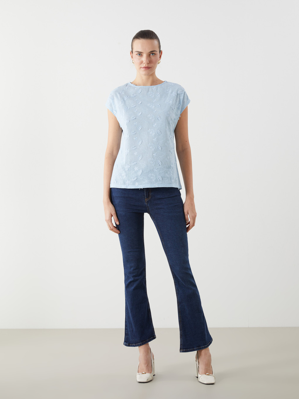 Crew Neck Floral Women's Blouse-1