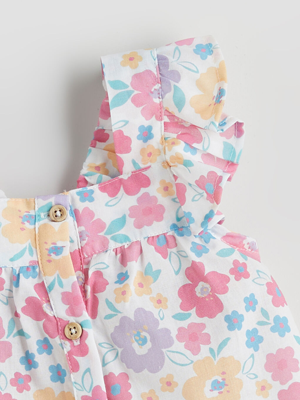 LCW baby یاخەی چوارگۆشە گوڵدار بلوز و شۆرت بۆ منداڵە کچان ٢ دانە -S5JD45Z1-LQA