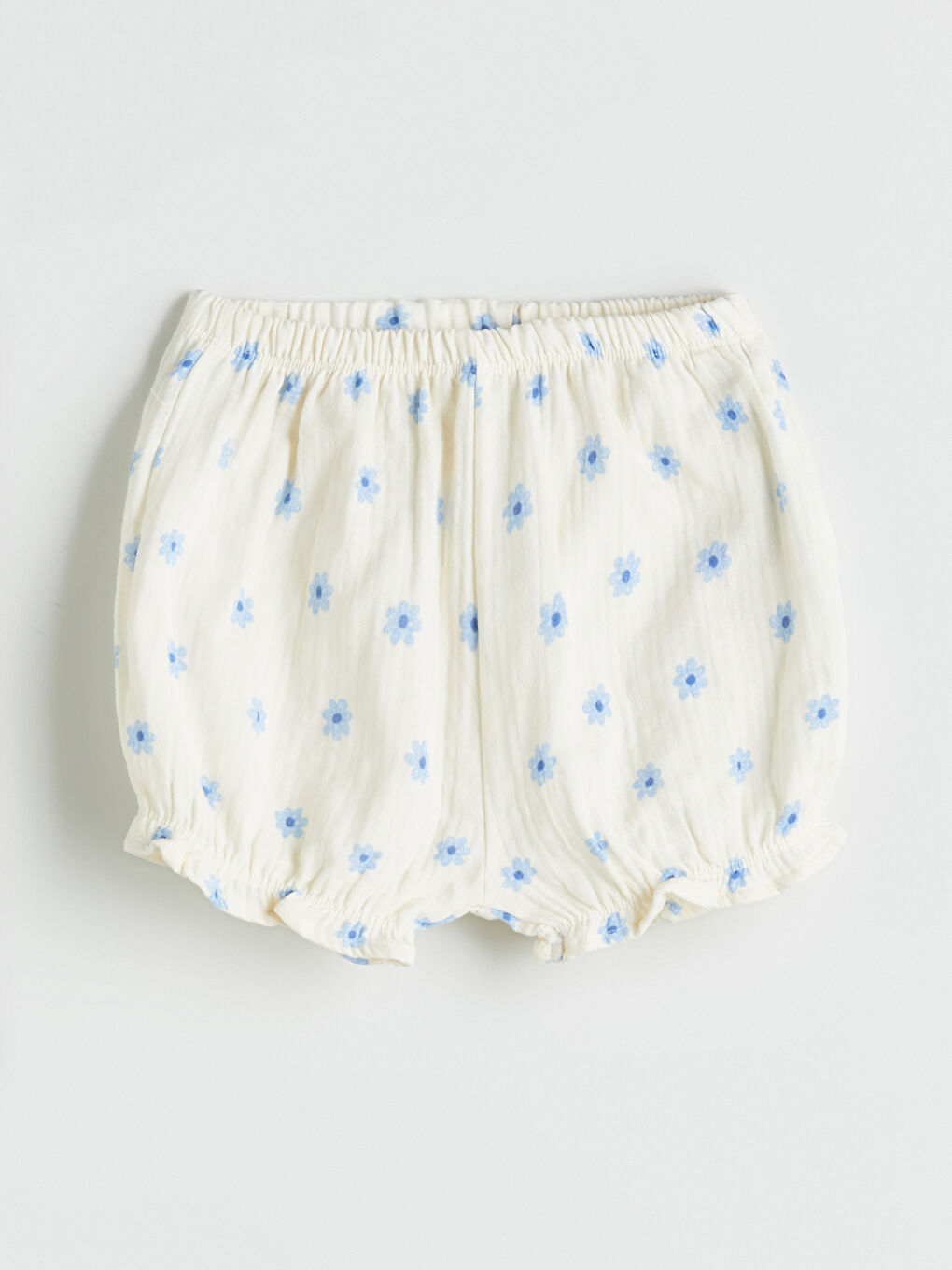 Ekru Beli Lastikli Çiçekli Kız Bebek Şort	
