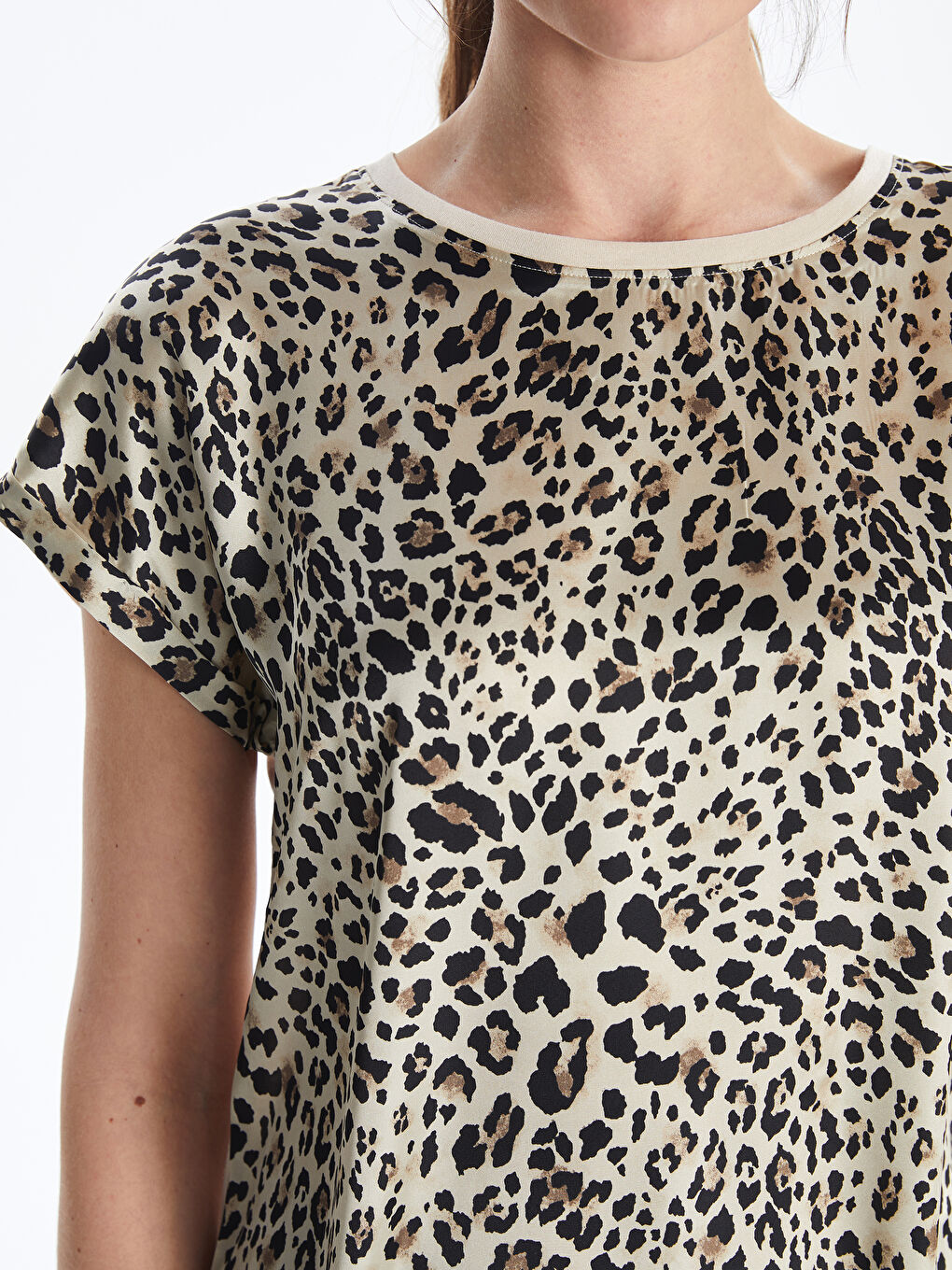 Crew Neck Leopard Patterned Women's T-Shirt -S5JD51Z8-LQY