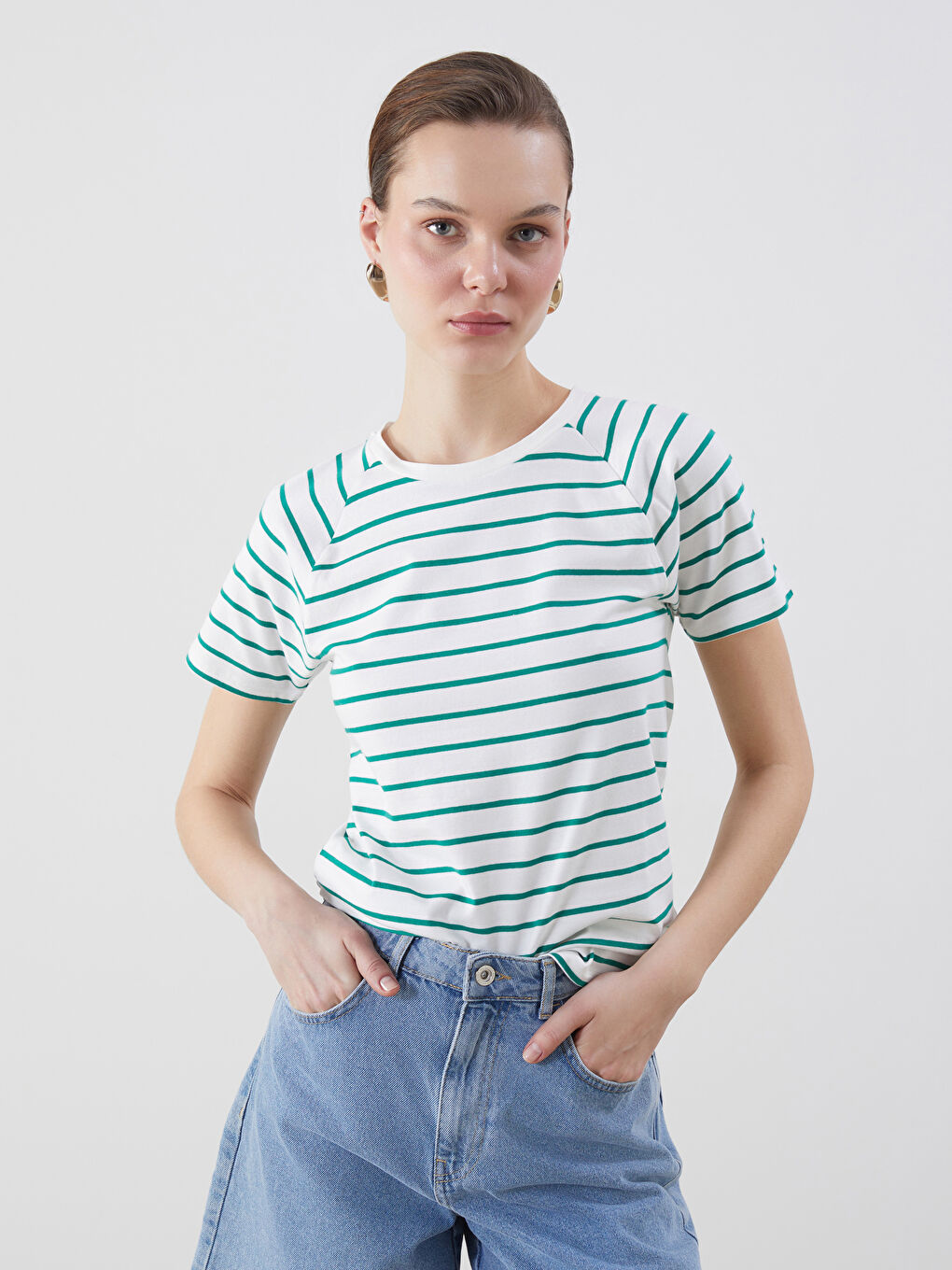 LCWAIKIKI Classic Crew Neck Striped Women's T-Shirt -S5JD56Z8-LFT