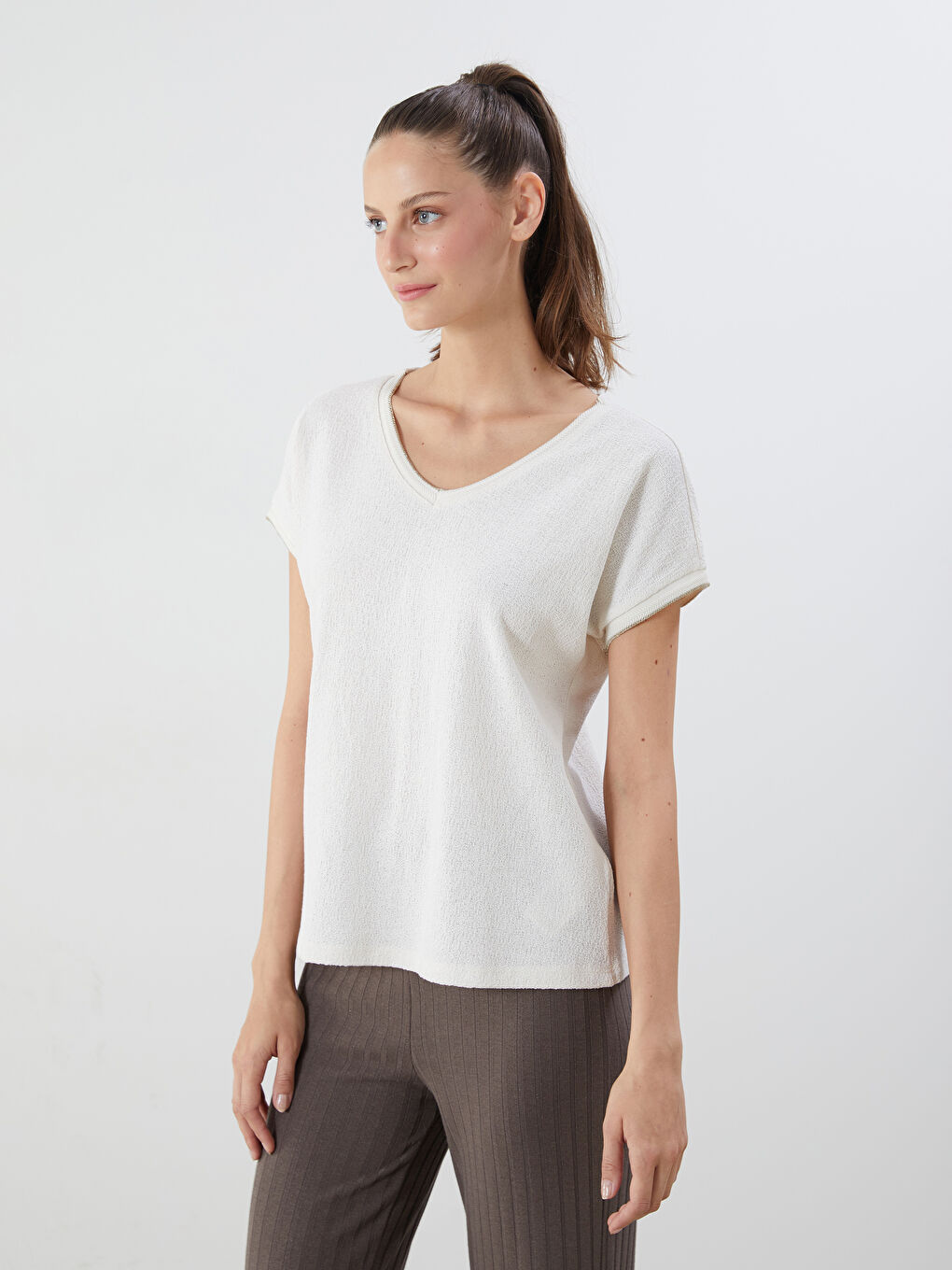 V-Neck Textured Women's T-Shirt -S5JD61Z8-R9J