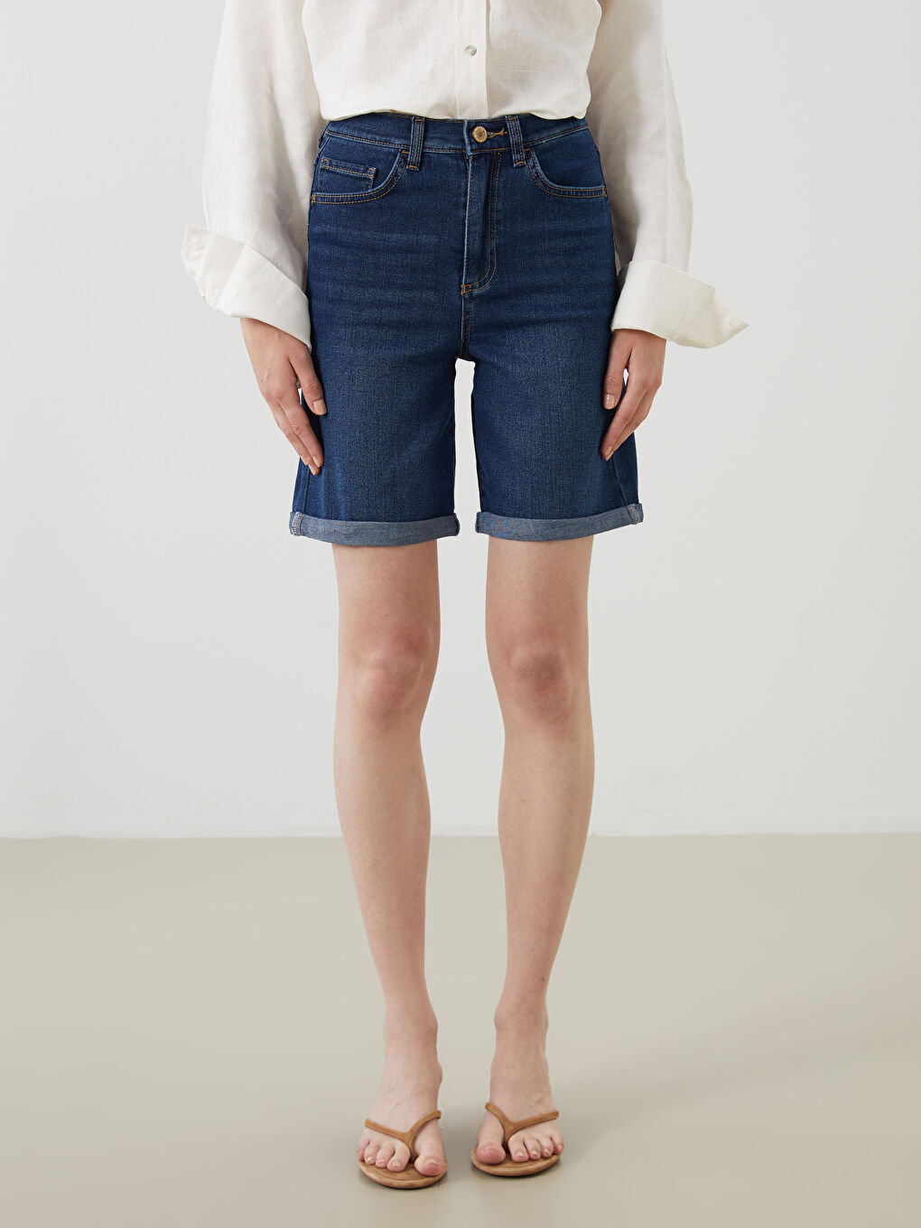 LCW Jeans Bermuda Fit Women's Denim Shorts -S5JF46Z8-309