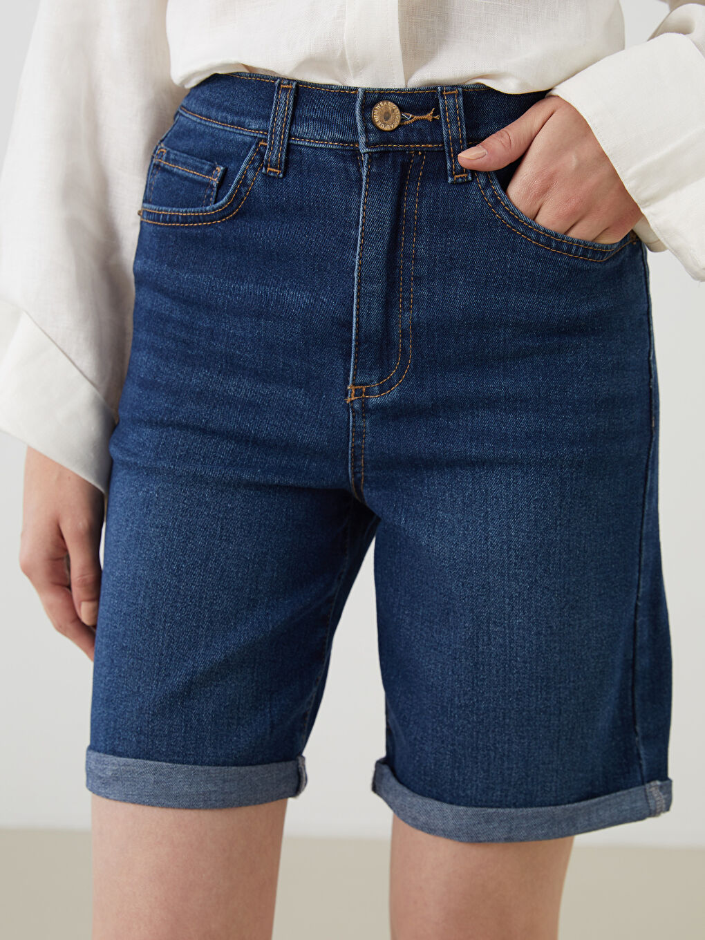 LCW Jeans Bermuda Fit Women's Denim Shorts -S5JF46Z8-309