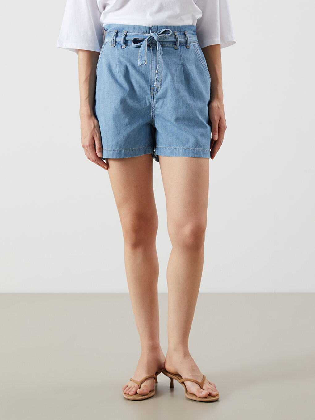 شورت جينز بحزام للسيدات-1