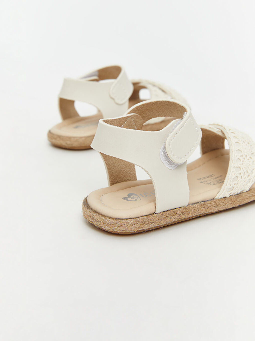 Bej Çapraz Bantlı Kız Bebek Sandalet-4