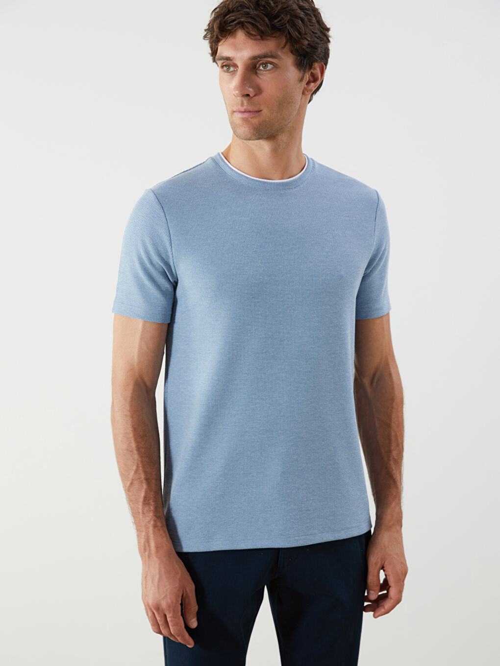 LCWAIKIKI Classic Crew Neck Plain Men's T-Shirt -S5JF99Z8-EVJ