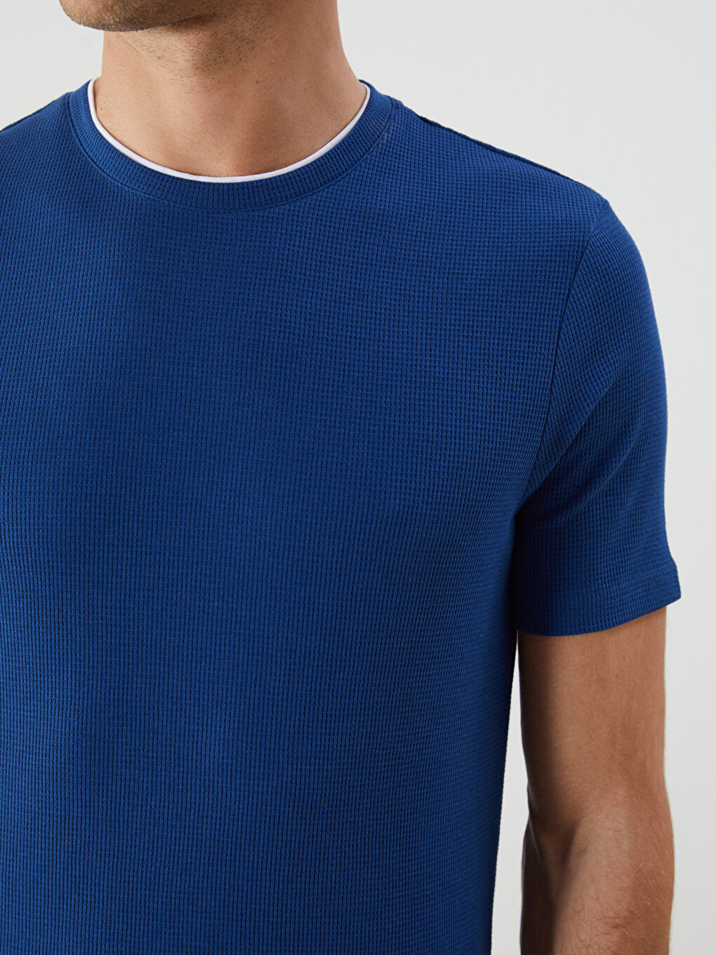 LCWAIKIKI Classic Crew Neck Plain Men's T-Shirt -S5JF99Z8-HEU