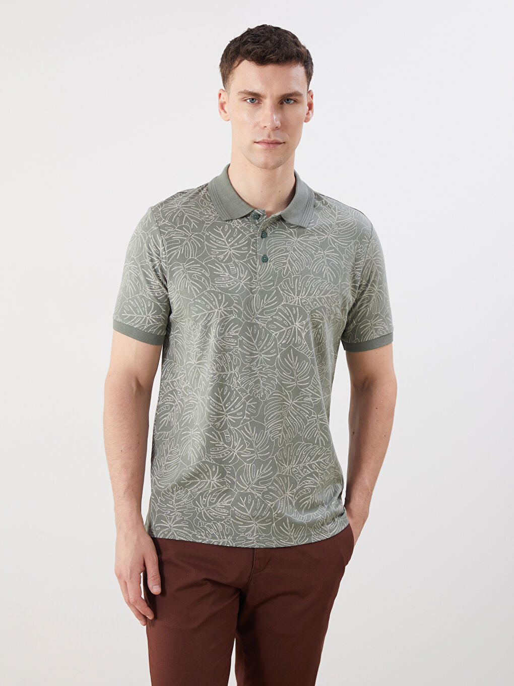 LCWAIKIKI Classic Man GREEN T-Shirt -S5JG02Z8-LRR