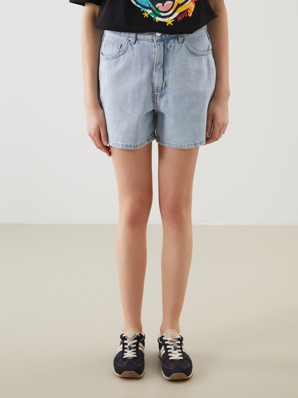 High Waisted Mom Fit Women's Denim Shorts-1