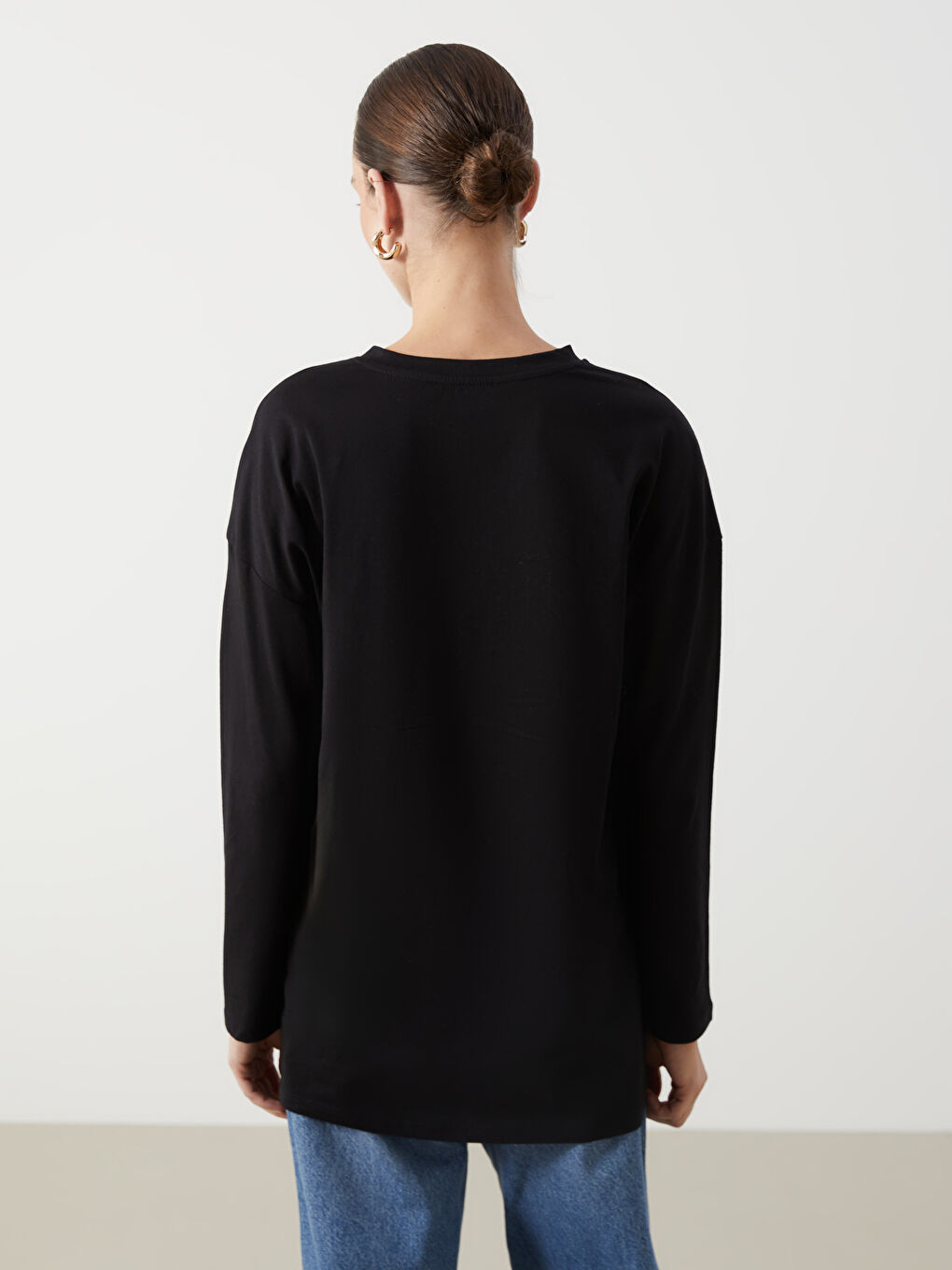 Siyah Bisiklet Yaka Çiçekli Kadın Tunik-3