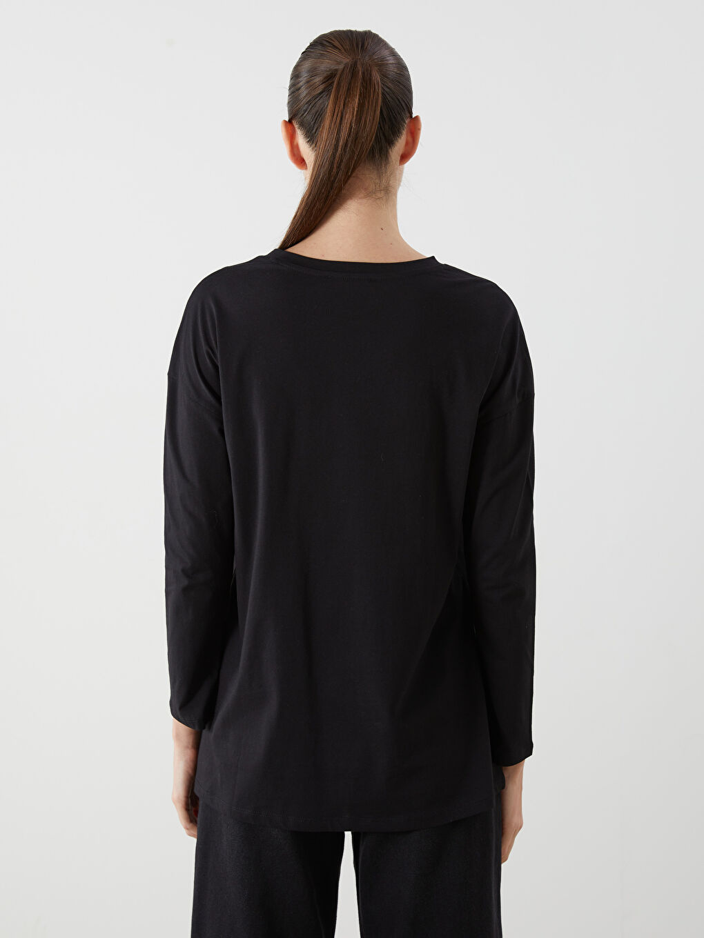 Siyah Bisiklet Yaka Çiçekli Kadın Tunik-3