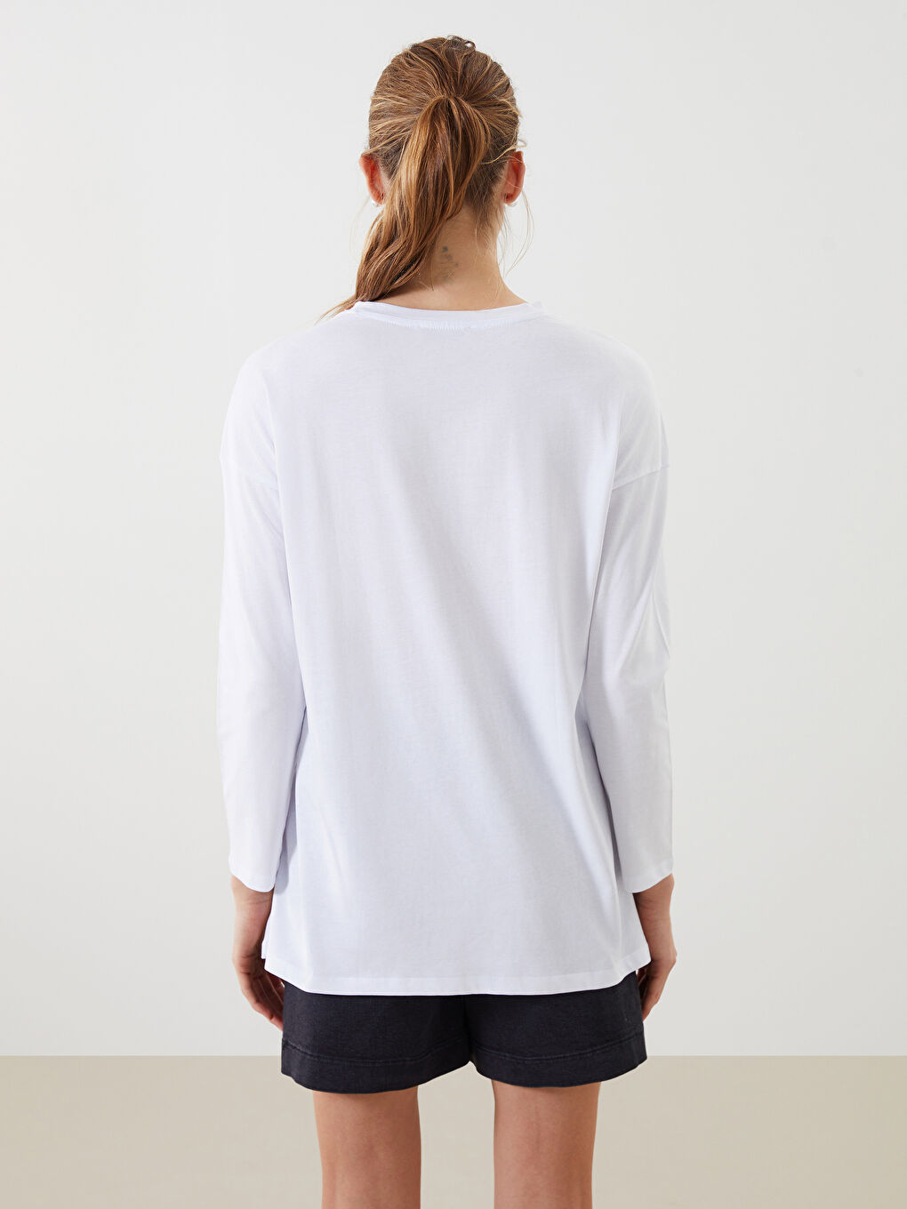 Beyaz Bisiklet Yaka Baskılı Kadın Tunik-3