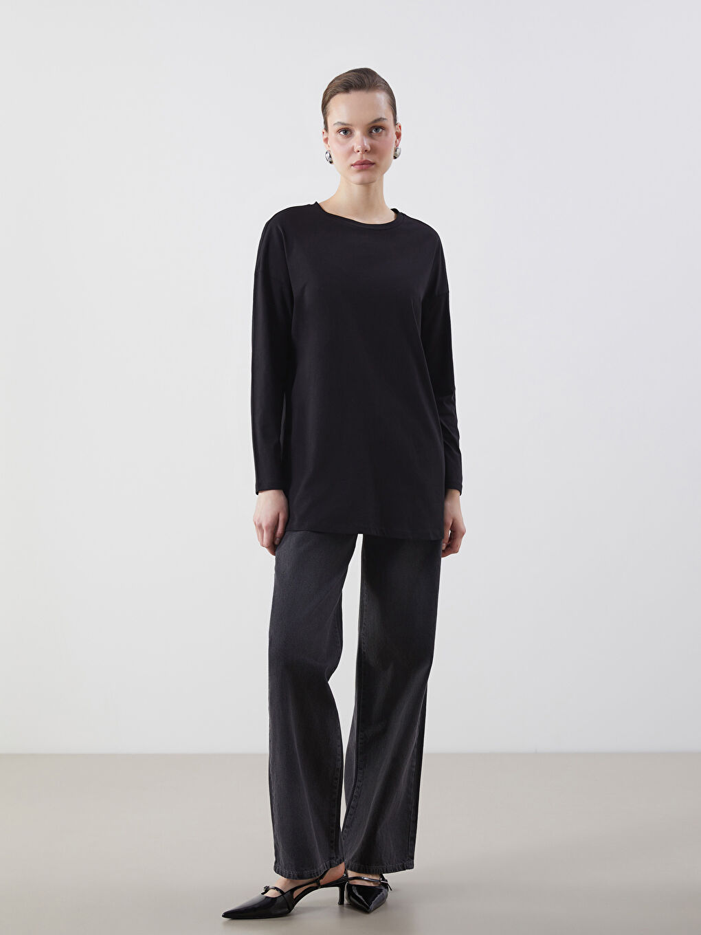 Siyah Bisiklet Yaka Kadın Tunik-1