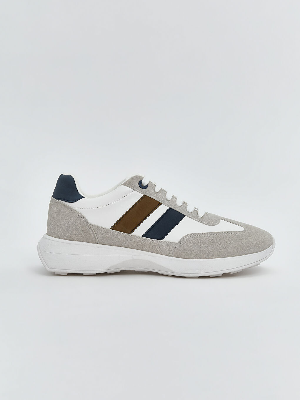 أحذية رياضية بلوك الألوان بأربطة للرجال-1