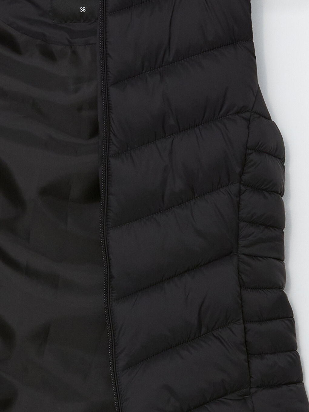 LCWAIKIKI Classic Hooded Women's Puffer Gilet -W50792Z8-CVL