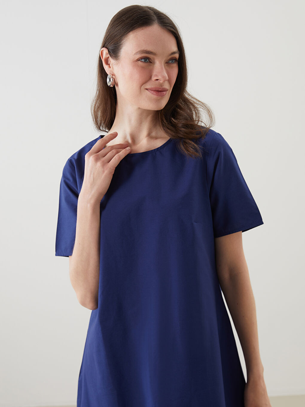 Crew Neck Hole-Knitted A-Line Poplin Dress-1