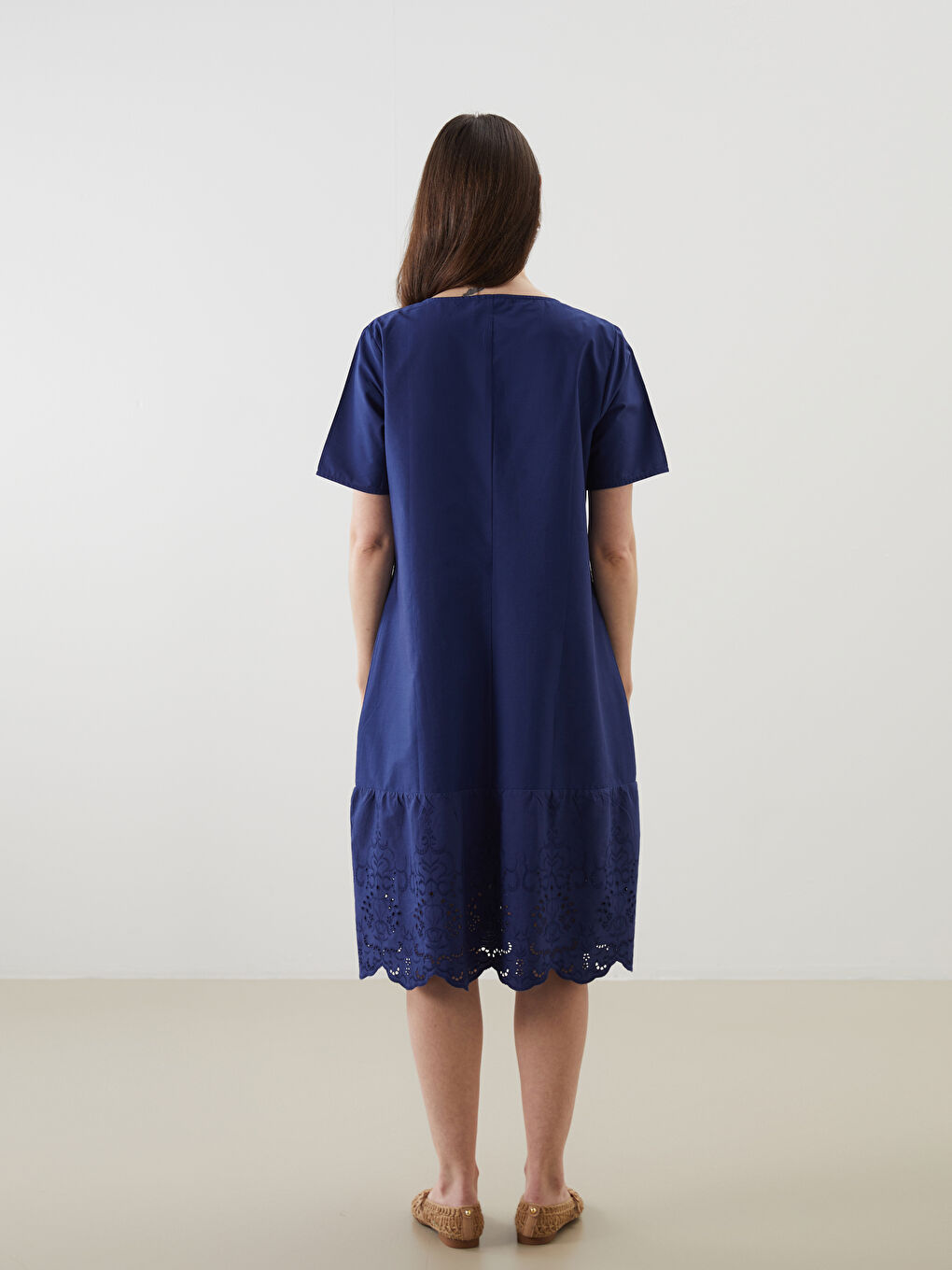 Crew Neck Hole-Knitted A-Line Poplin Dress-3