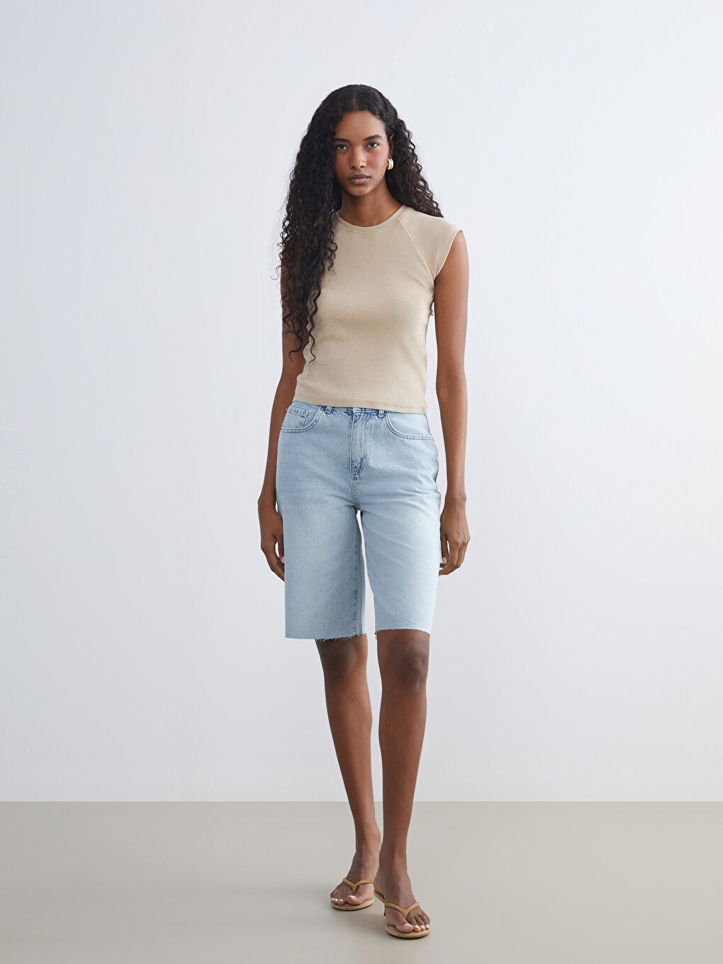 İndigo Bermuda Fit Kadın Jean Şortolon