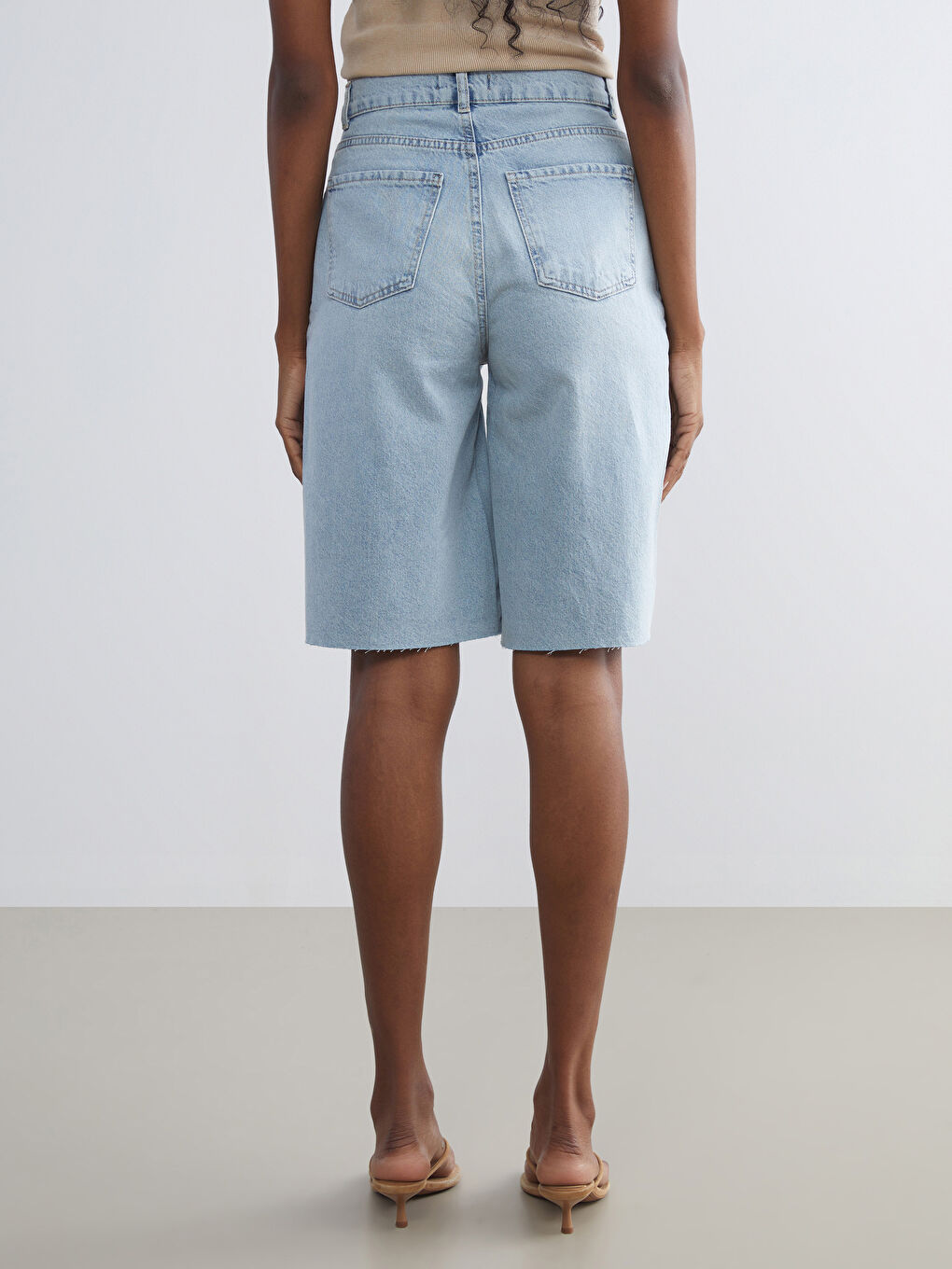 İndigo Bermuda Fit Kadın Jean Şortolon-3