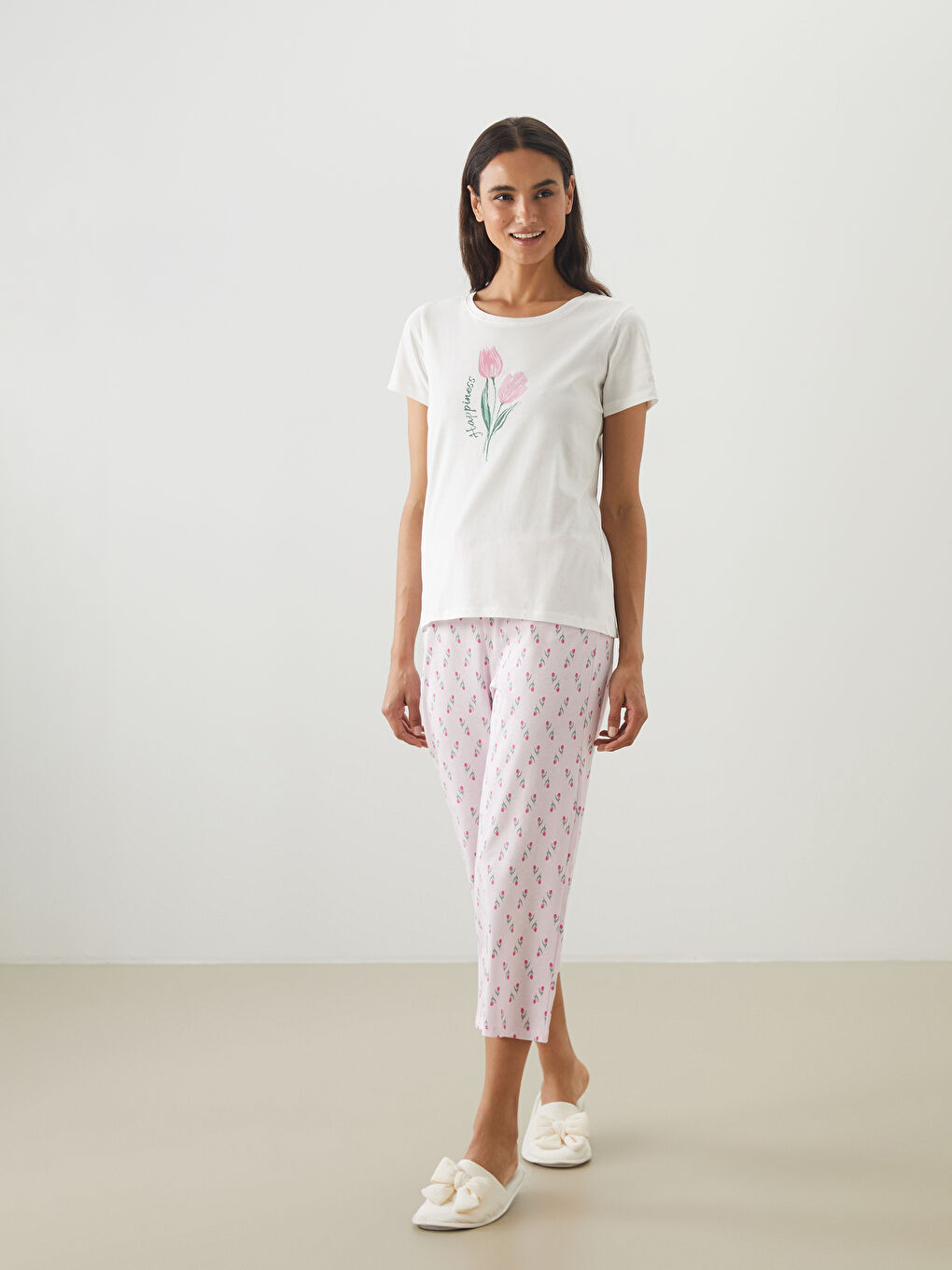 Crew Neck Floral Women's Capri Pyjamas Set -S5JJ05Z8-LT4