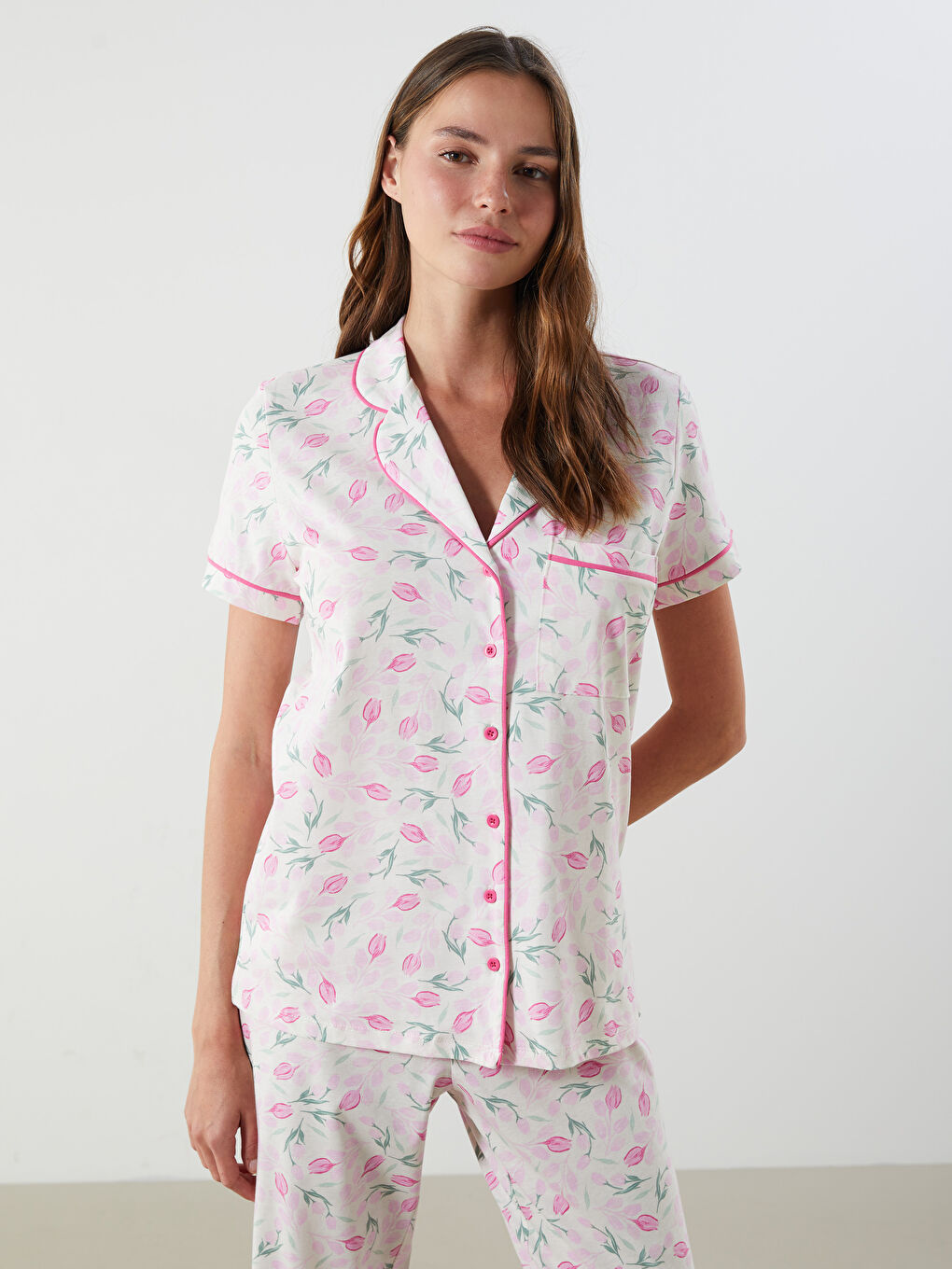 LCW DREAM Ekru Gömlek Yaka Çiçekli Kadın Pijama Takım - 1