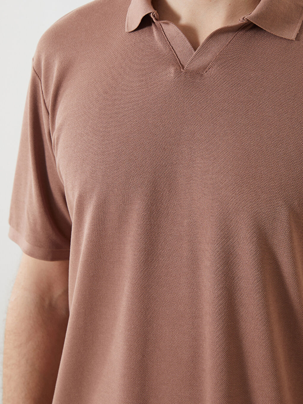 Kahverengi Polo Yaka Kısa Kollu Erkek Tişört-2