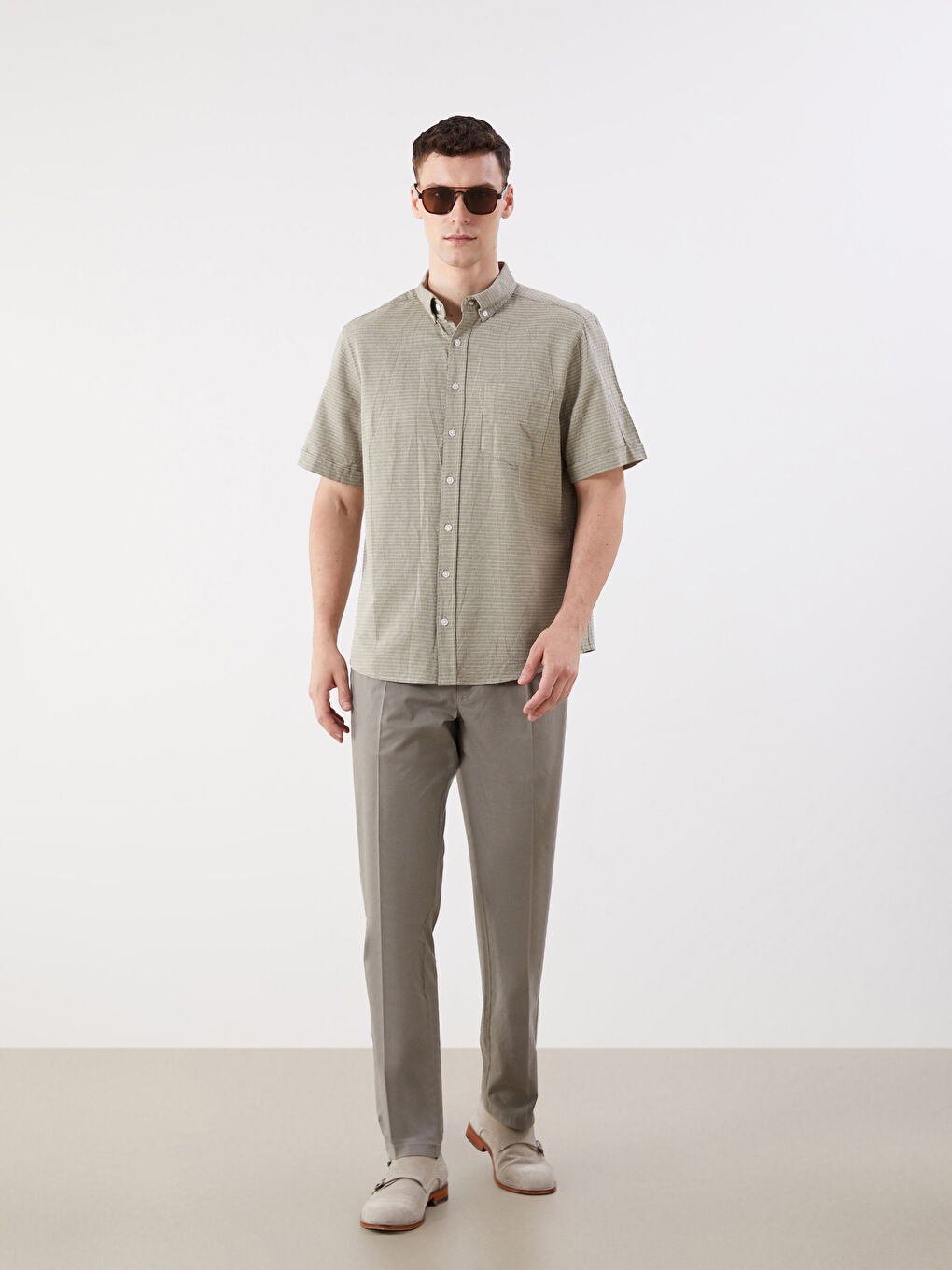 LCWAIKIKI Classic Regular Fit Short Sleeve Dobby Men's Shirt -S5JJ76Z8-CWH