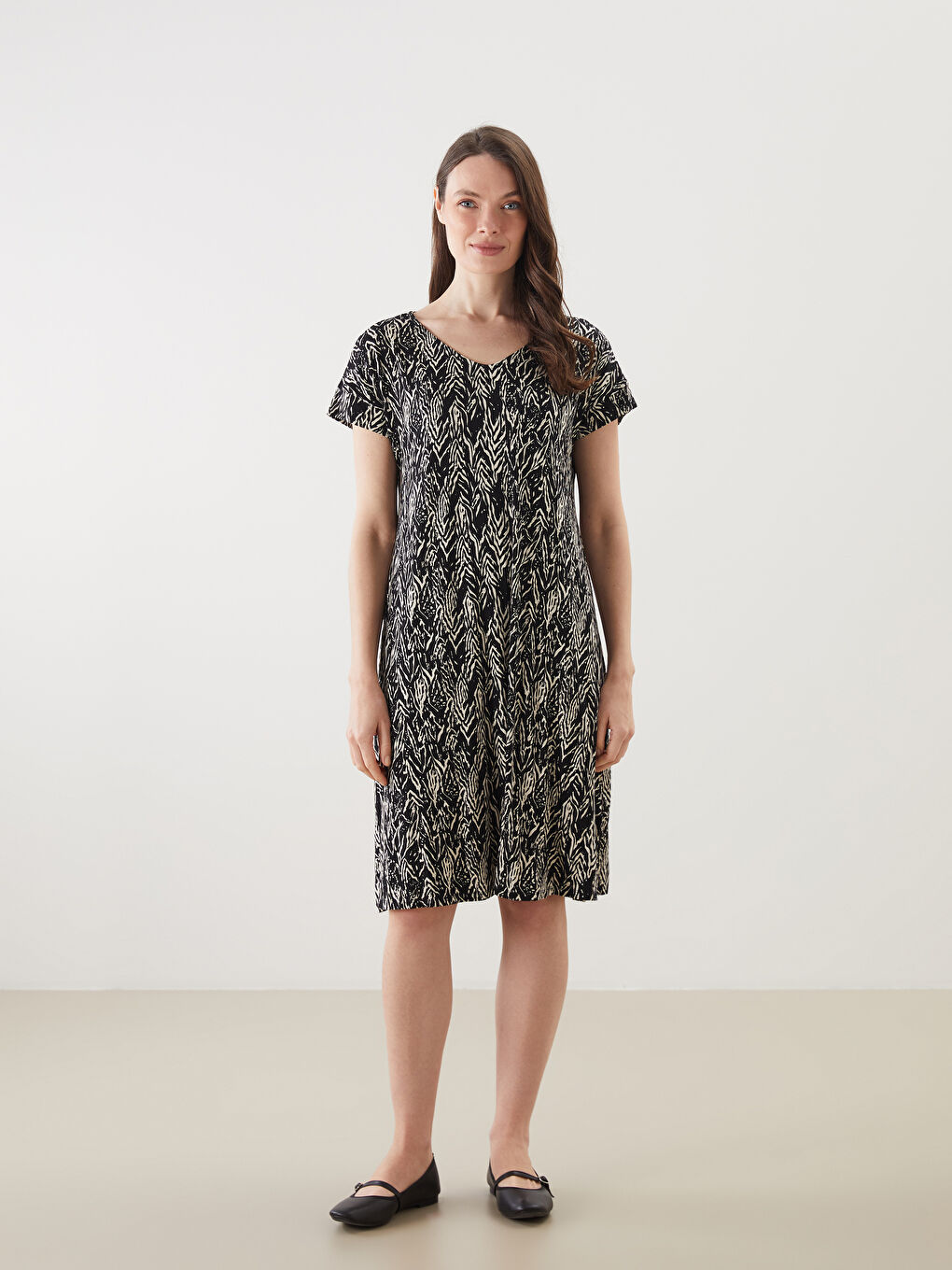 V-Neck Patterned Dress -S5JJ93Z8-LQJ