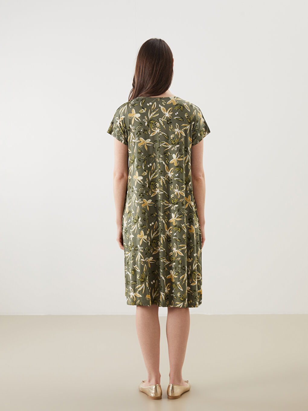 V-Neck Floral Dress -S5JJ93Z8-LS6