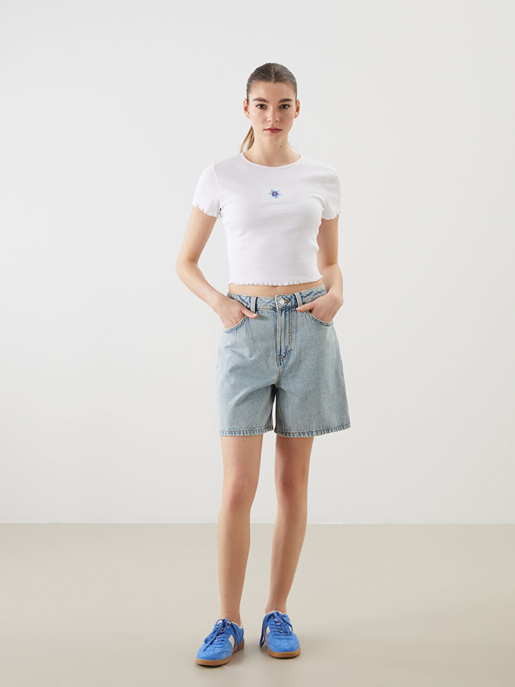 XSIDE Crew Neck Embroidered Women's Crop Top -S5JK14Z8-Q6K
