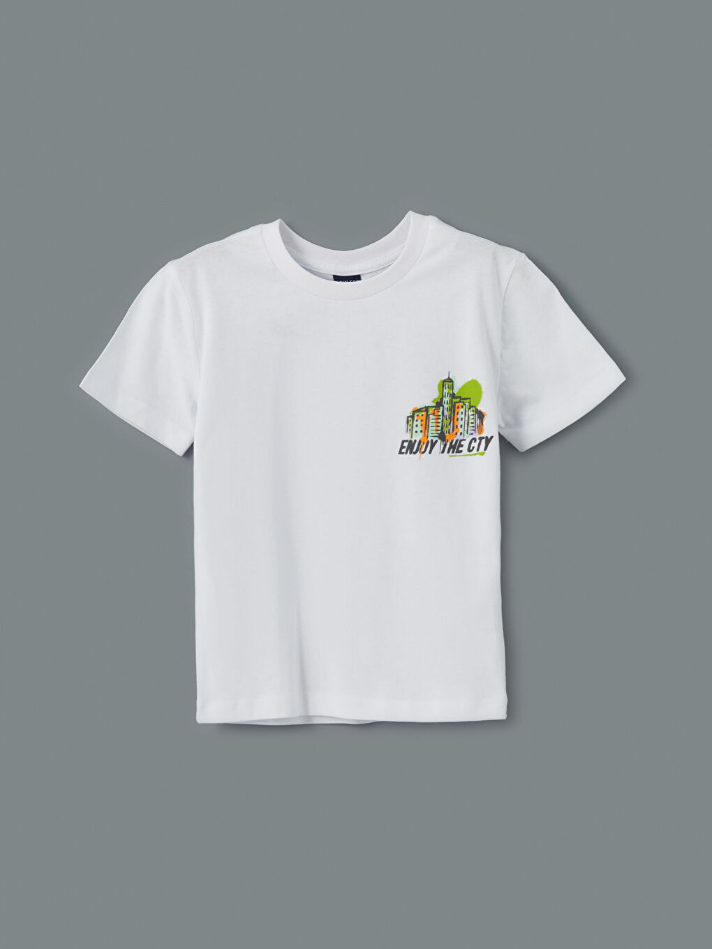 Beyaz Bisiklet Yaka Erkek Çocuk Tişört