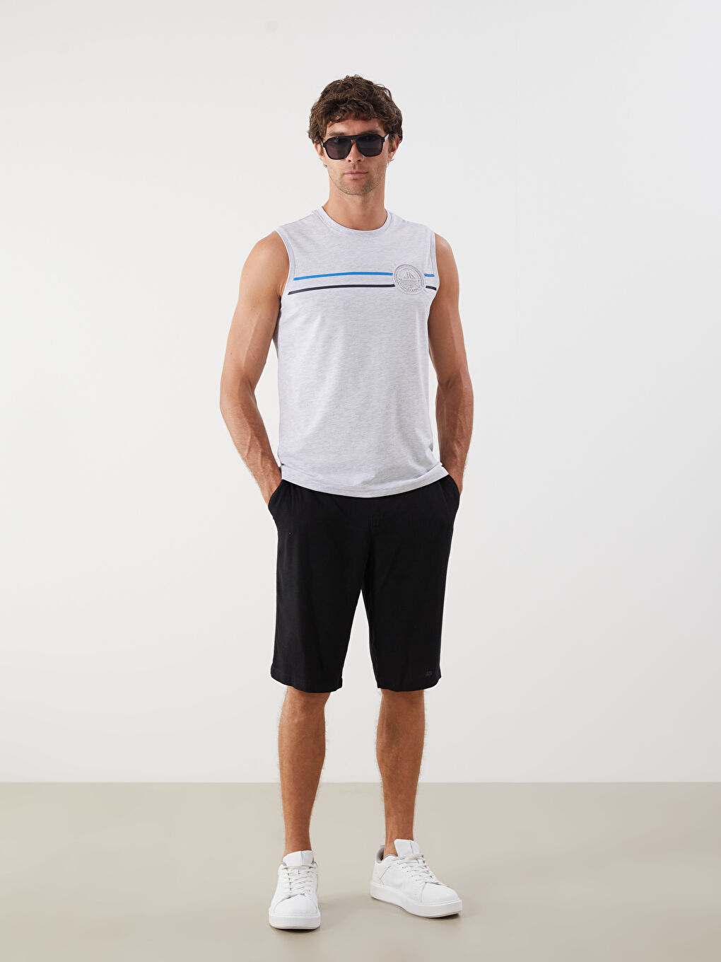 LCWAIKIKI Classic Crew Neck Printed Men's Sleeveless T-Shirt -S5JL75Z8-DFL