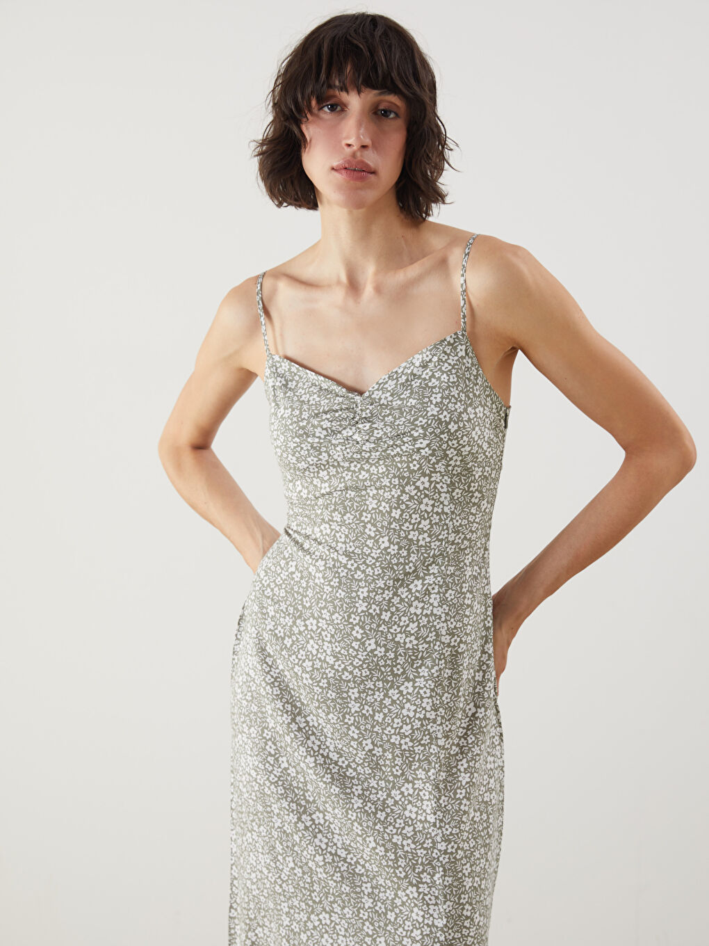 V-Neck Floral Dress -S5JL76Z8-LRR