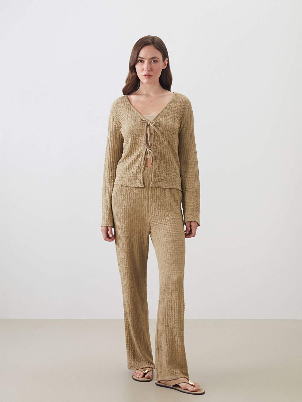 LCWAIKIKI Classic Elasticated Waist Textured Women's Trousers -S5JM28Z8-GLT