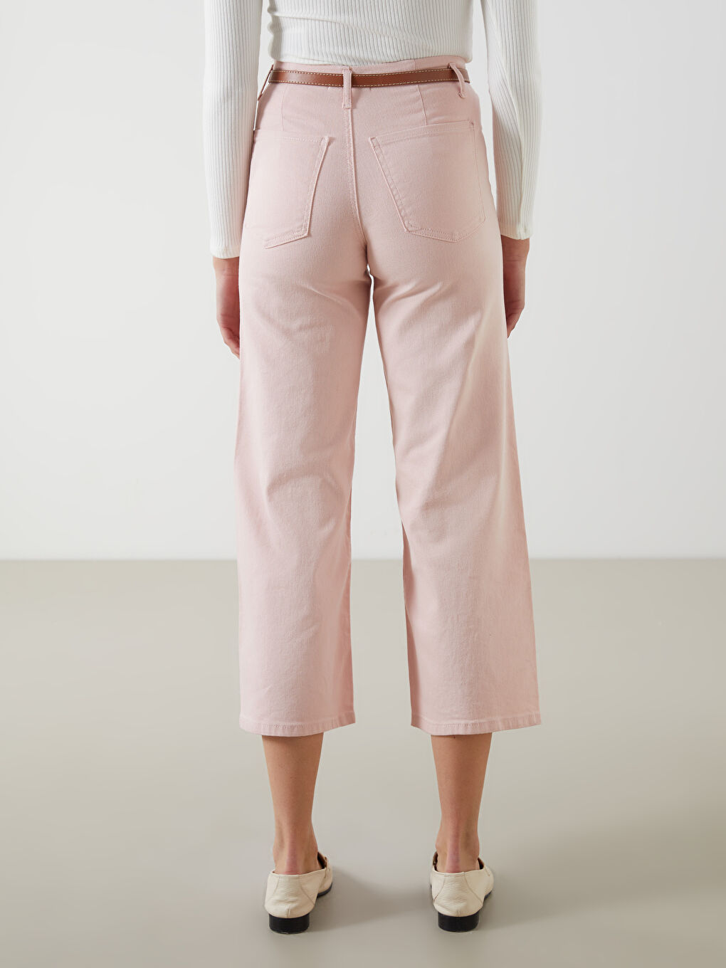 Pembe Beli Kemerli Wideleg Kadın Jean Pantolon-3