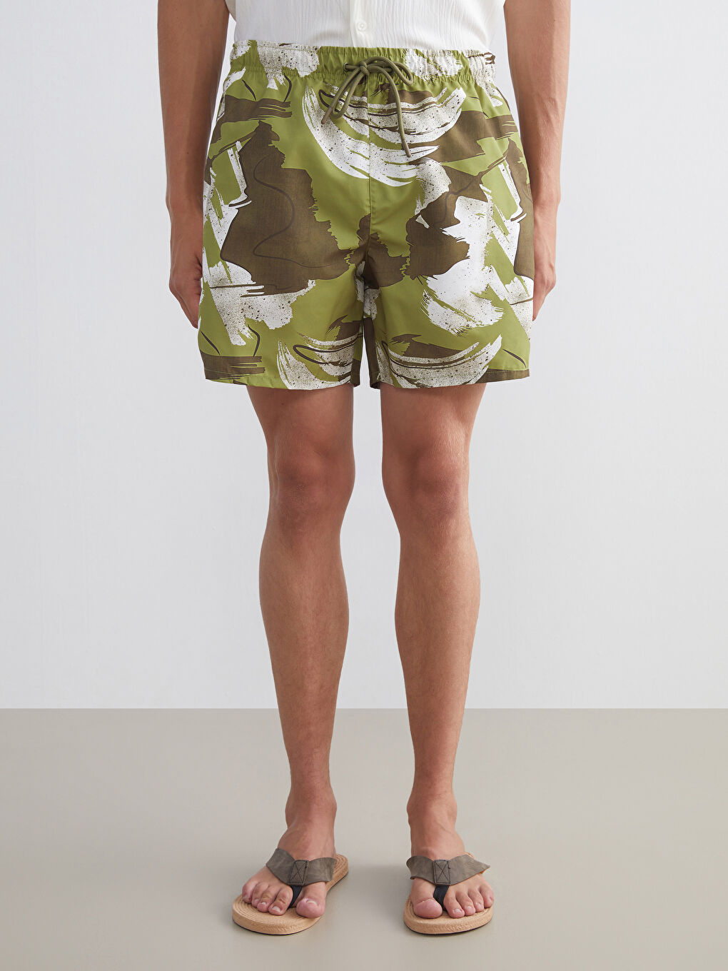 Yeşil Kısa Boy Desenli Erkek Deniz Şortu-2