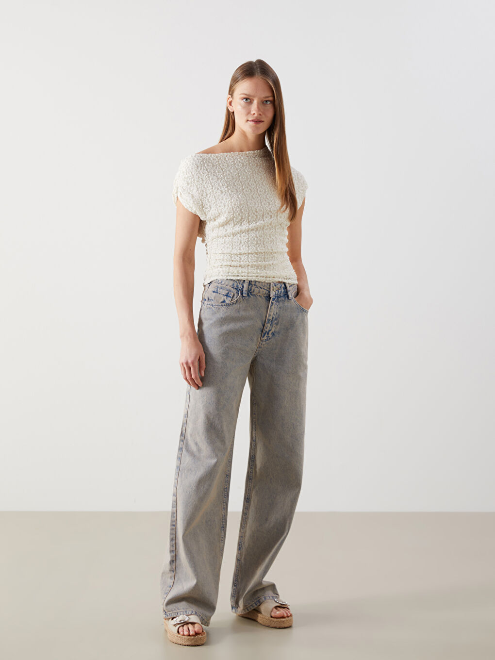 Bej Çift Bantlı Kadın Terlik-1