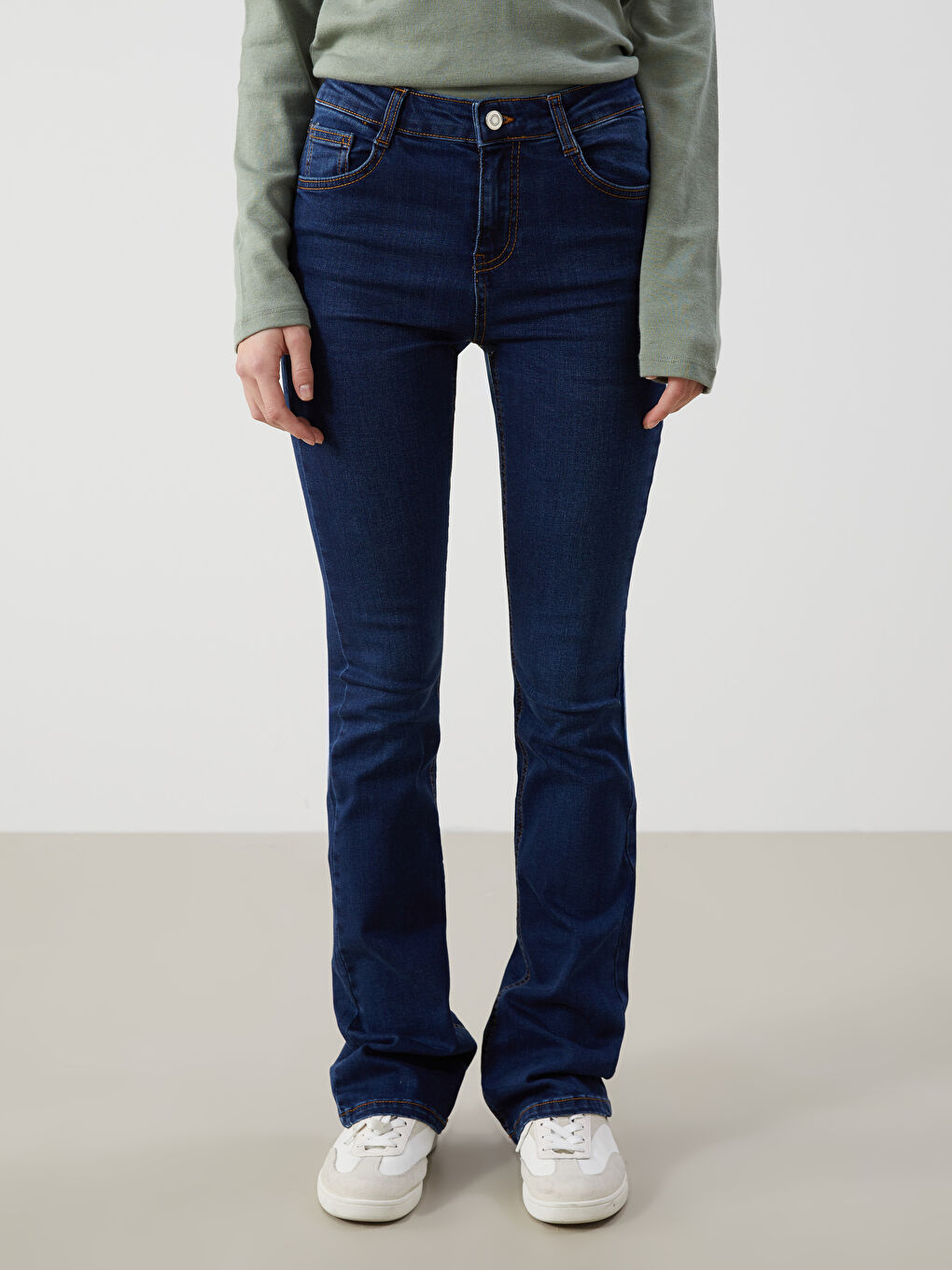 Straight Fit Women's Denim Trousers -S5JP40Z8-309